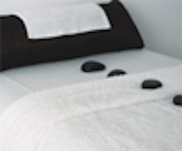 SI0706_PS_S_SpaUniforms