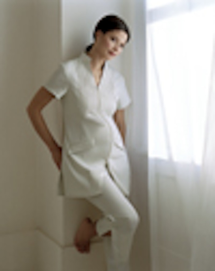 SI0711_PS_S_SpaUniforms