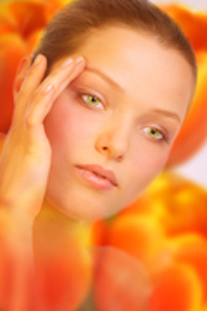 SIEnewsletter_girl_makeup_orange_dt