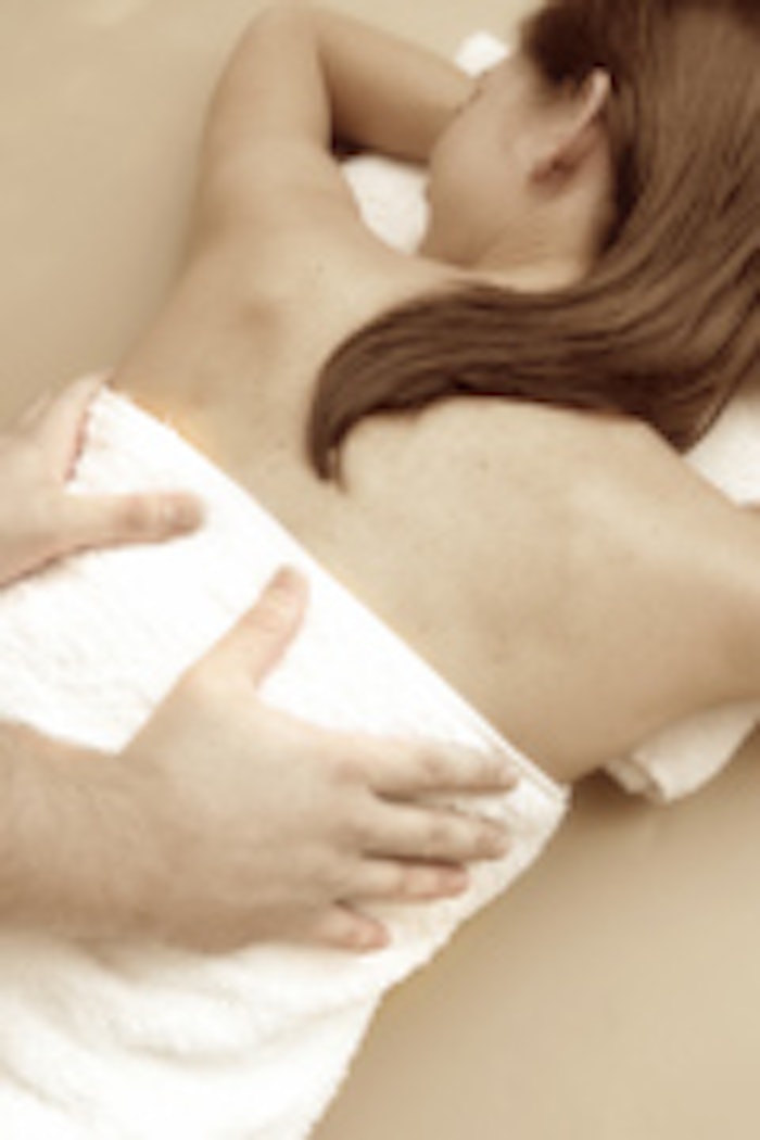 massage_back_sepia