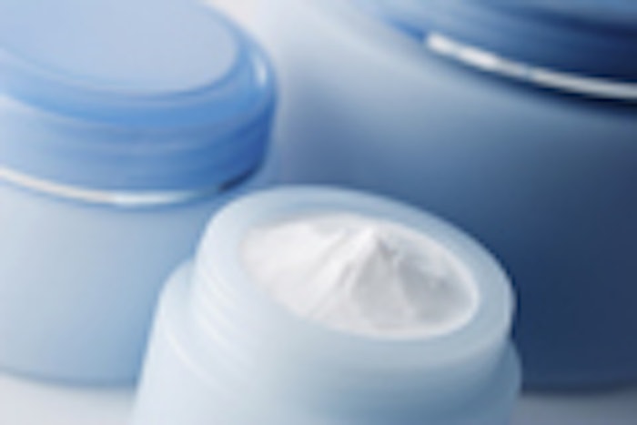 cream_blue_jar_is
