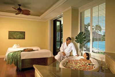 Couples’ treatments, nourishing treatments and peaceful solitude make the experience at Moana Lani Spa unforgettable.