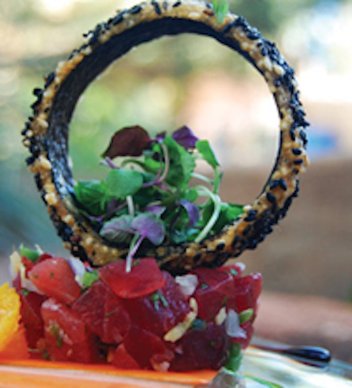SI0906_SC_dish-and-chef1_f
