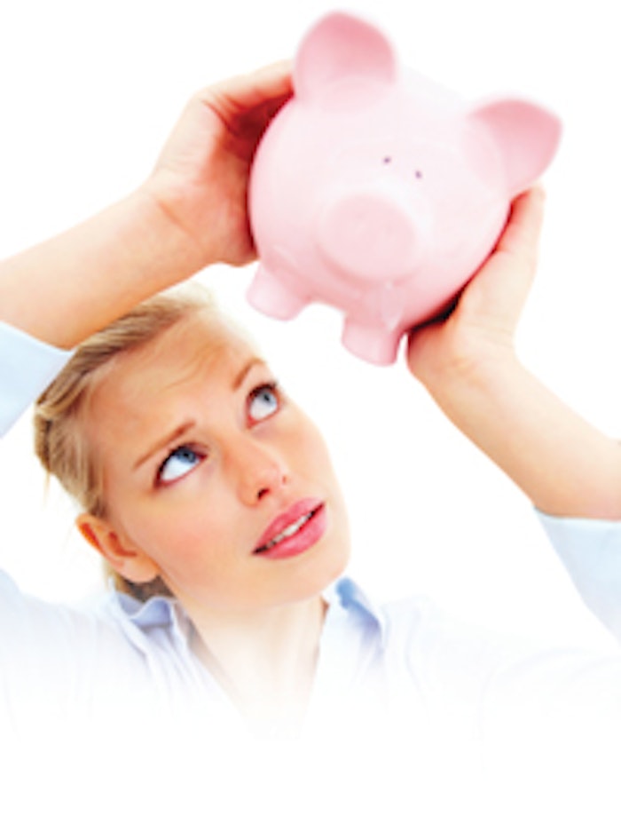 Woman-piggyBank1