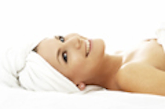 happy_spa_white_towel_is