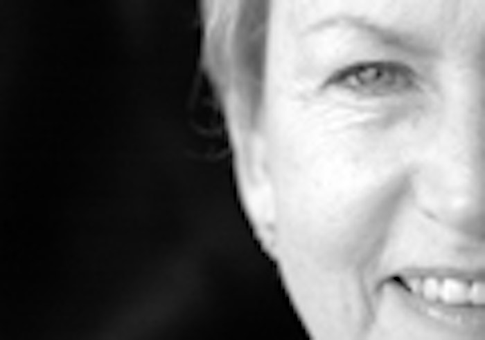 woman_face_close_dt