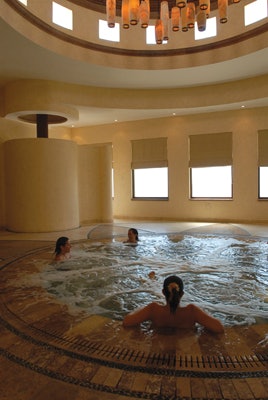 SI0912-Snapshot_Whirlpool