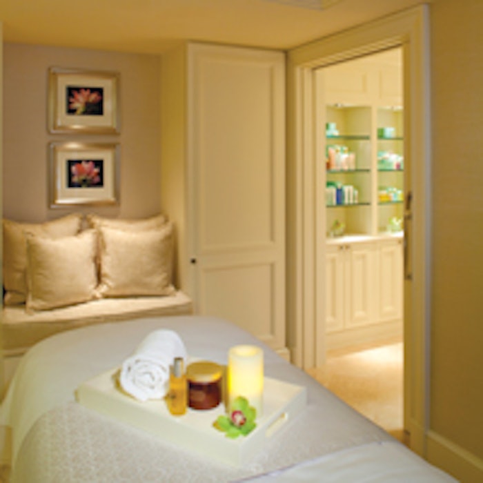 The treatment rooms at The Spa at The Jefferson reflect the clientele’s wish for luxury that is informal yet elegant, sophisticated and effortless.