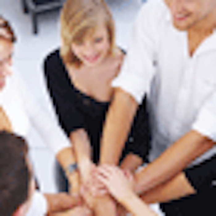 hands_teamwork_is