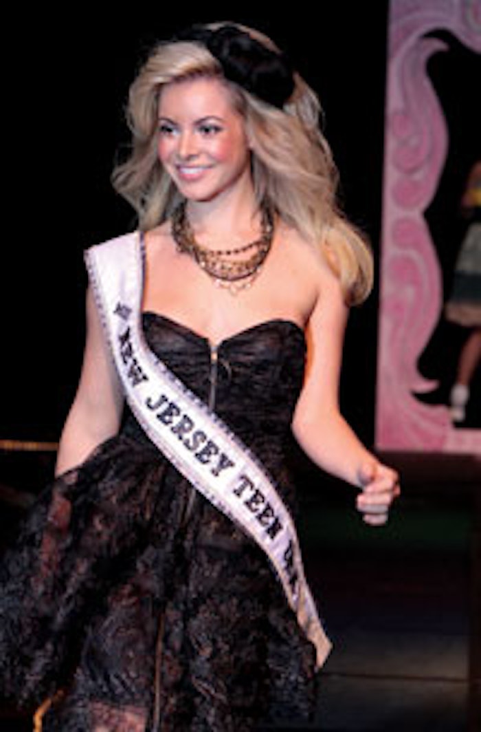 The event at DePasquale featured a walk-off runway show with guest model Miss Teen New Jersey, Savannah Schechte.