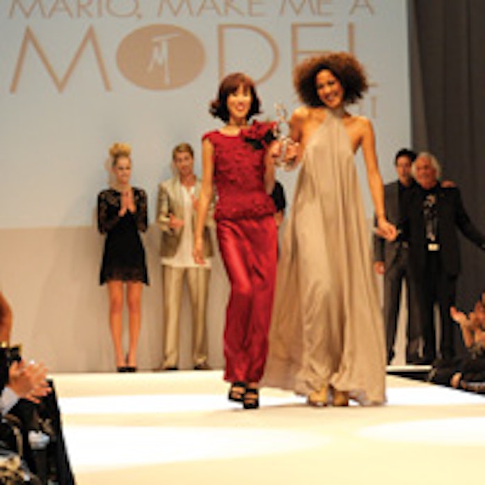 The 2010 Mario, Make Me a Model winners on the runway.