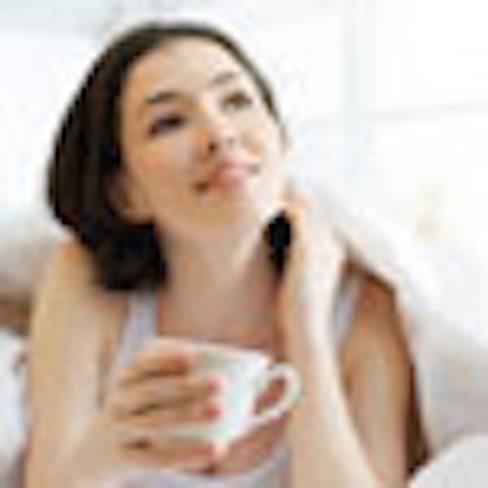Coffe_woman_bed_is.thumb
