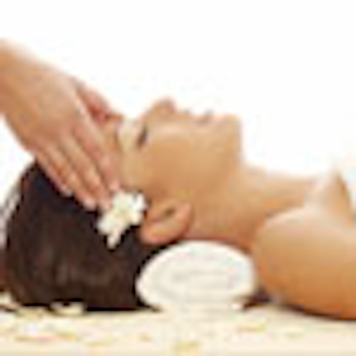 head_massage_onwhite_is1