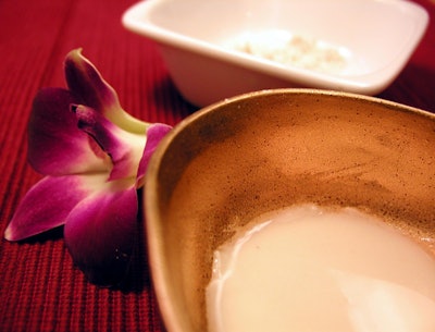 Geisha Facial Mask