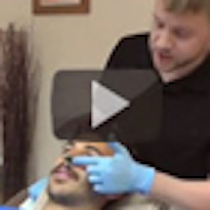 si-webVideo-andy-nostril-thumb