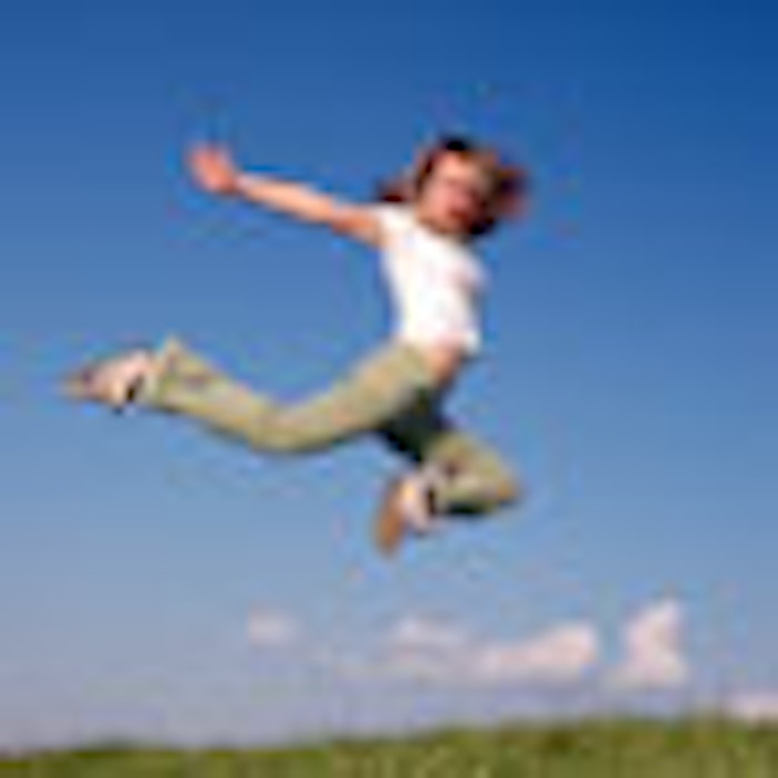dt_girl_jumping