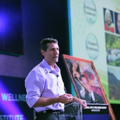 Dr. Daniel Friedland explains brain science to GSWS delegates.