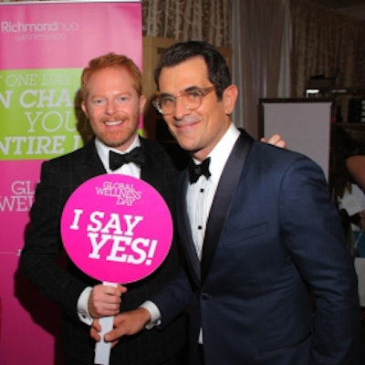 Jesse Tyler Ferguson and Ty Burrell say Yes! at the Emmys.