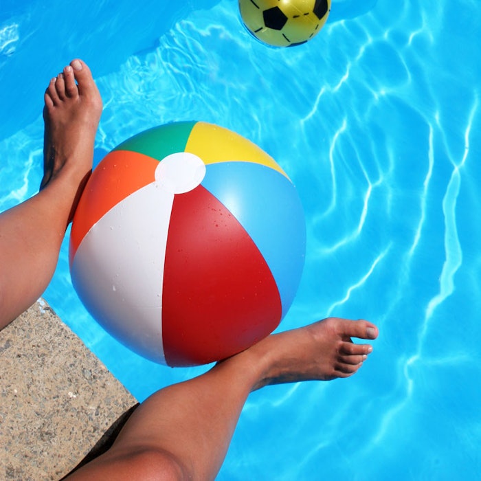pool_feet_ball_bb