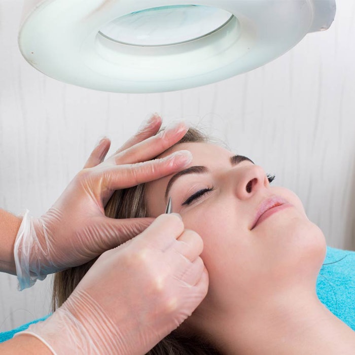 SI1509_Reflections_browShaping_850