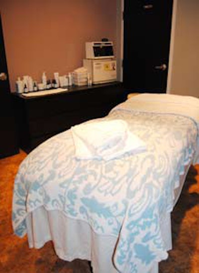 Treatment+room+at+Purebeauty+Salon+%26+Spa