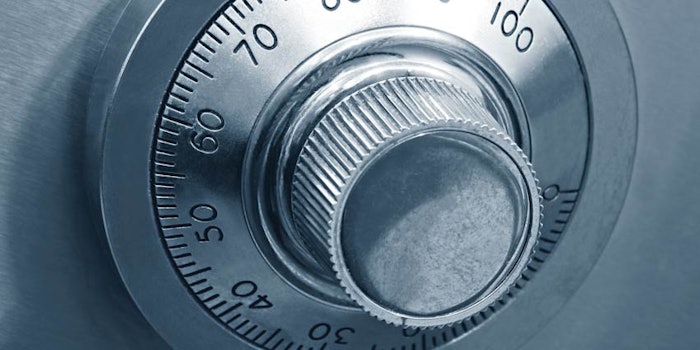 SI1601_10Things_dreamstime_8420799_lock_850_np