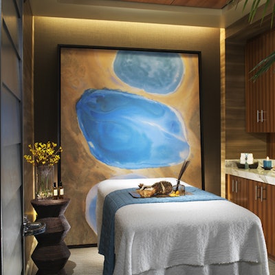 Treatment Room singles 019