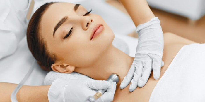 SI1612_Exfoliation_dream_63158837_microderm_850_np