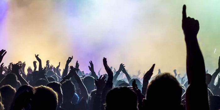 SI1702_Reflections_dream_47887389_rockstarStage_850_np