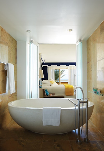 eua-palm-suite-bathroom