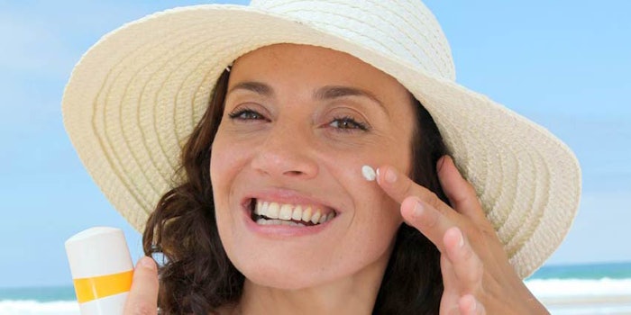 SI1703_Reflections_dream_15755781_sunscreen_850_np