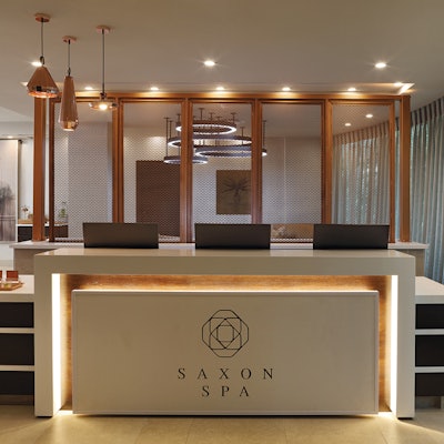 saxon-spa-front-desk