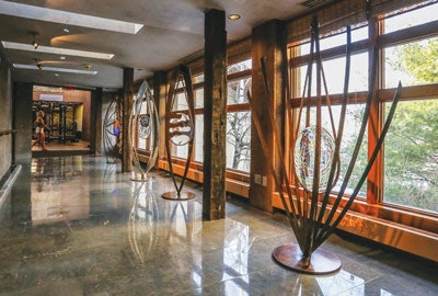 Centuries later, Nemacolin Woodlands Resort and its Woodlands Spa represent Chief Nemacolin’s legacy by respecting the beauty of nature and utilizing its beauty in every available space. Skin Inc. sat down with Katlyn Hatcher, director of spa and wellness, to learn how this almost 30 year-old spa incorporates nature’s elements, how they hone guest service skills and how they are entrenched in wellness.