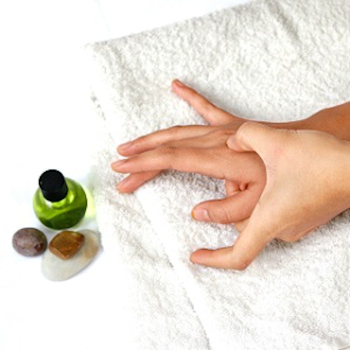 si_hand_thumb_4717