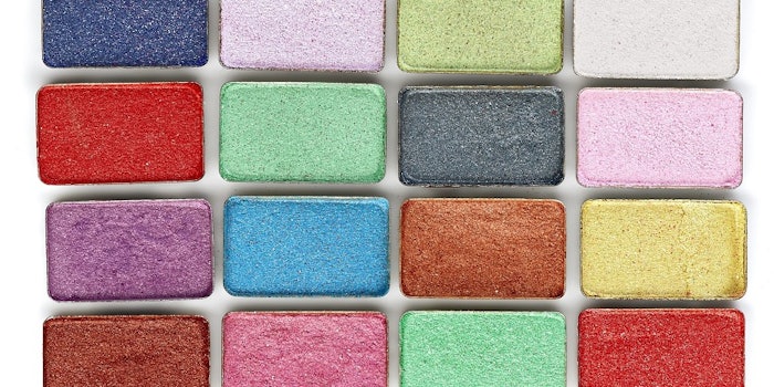 si_pantone_lead_41717
