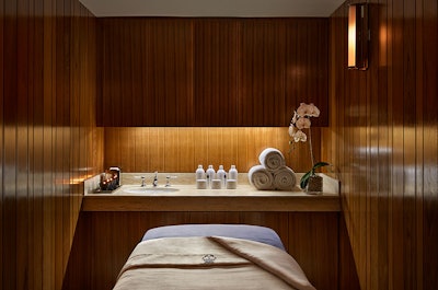 Mr.-C-Spa-&-Beauty-Treatment-Room_Mr.-C