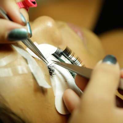 amazing-lash-studio