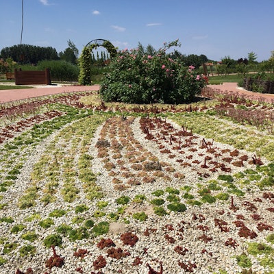 eminence-farm-stone-garden