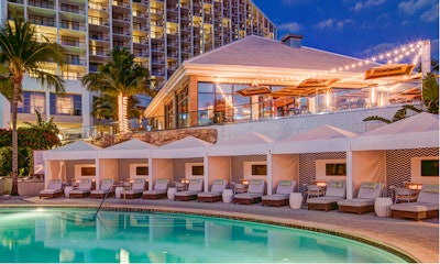 naples-grande-beach-resort-pool