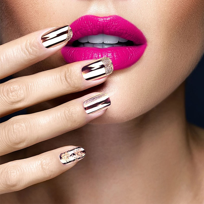 SamanthaCham_DiamondGoldNails_bb