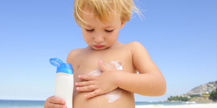 Baby-and-sunscreen_noParallaxTemplate