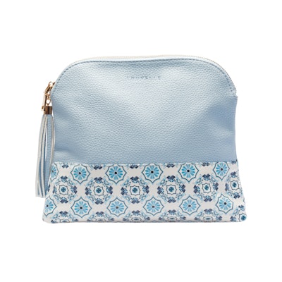 Louvelle Capri Case
