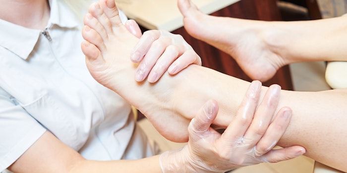 si_feet_lead_91917