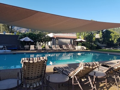 oaks-pool