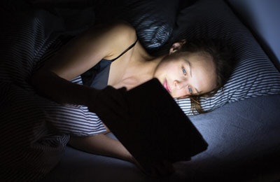 Woman+on+her+tablet