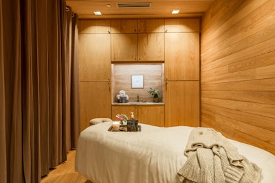 dewberry-spa-room