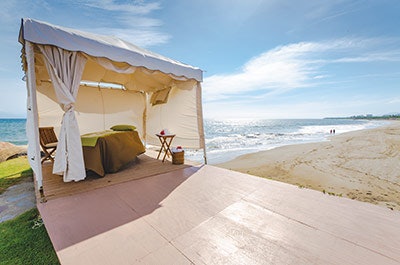 Pop-up spas have been emerging all around the country and serve as a great way for spas to offer mini treatments and promote their products in different locations. This trend follows on the coattails of retail pop-ups, where stores offered exclusive or limited-time only goods. The concept is the same, however, in that pop-up spas should offer something different than their brick-and-mortars to drive client interest in something that is exclusive or for a limited time.