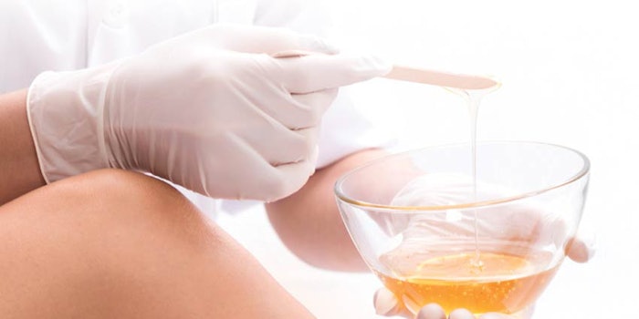 SI1710_Waxing_dreamstime_78496276_waxGlove_850_np