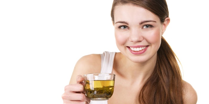 WomanwithGreenTea850x425