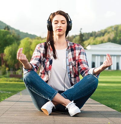 Si1801 Presence Dreamstime 70553948 2 400